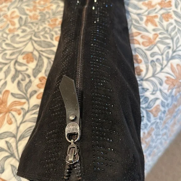 AZURA  suede BOOTS - Picture 2 of 10